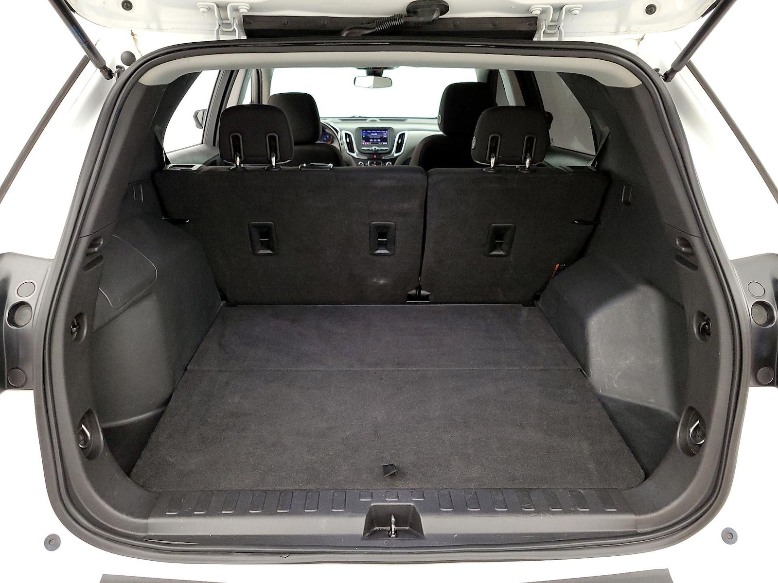 2020 Chevrolet Equinox LS - Photo 21