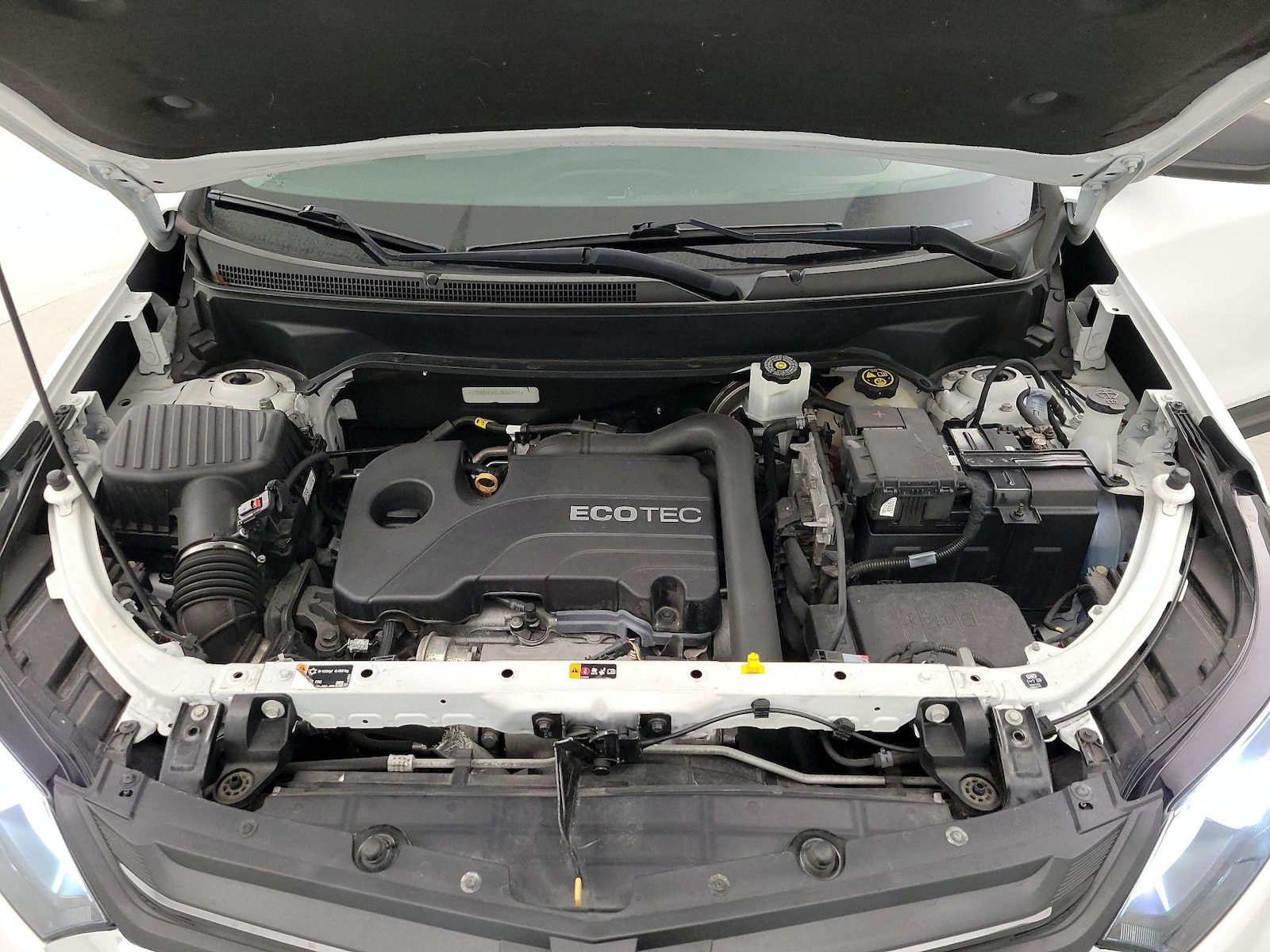 2020 Chevrolet Equinox LS - Photo 22
