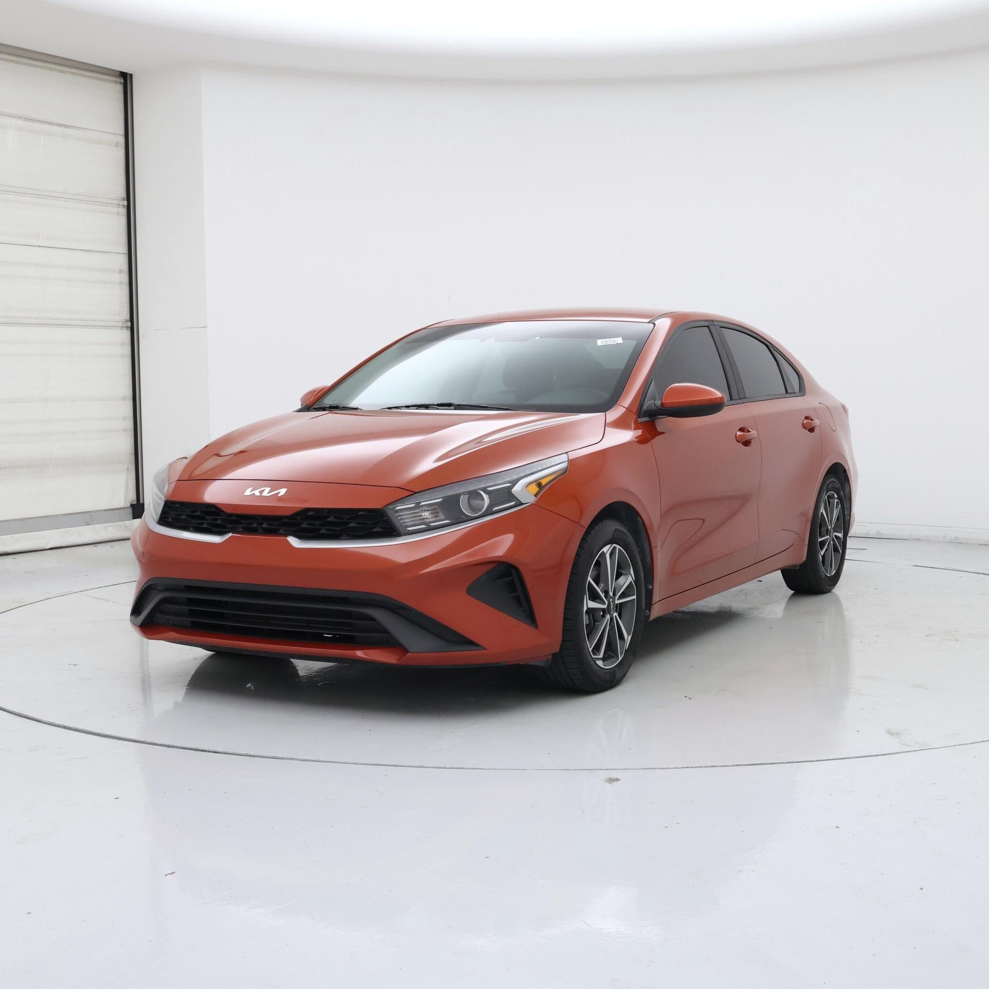 Thumbnail: 2022 Kia Forte - 4