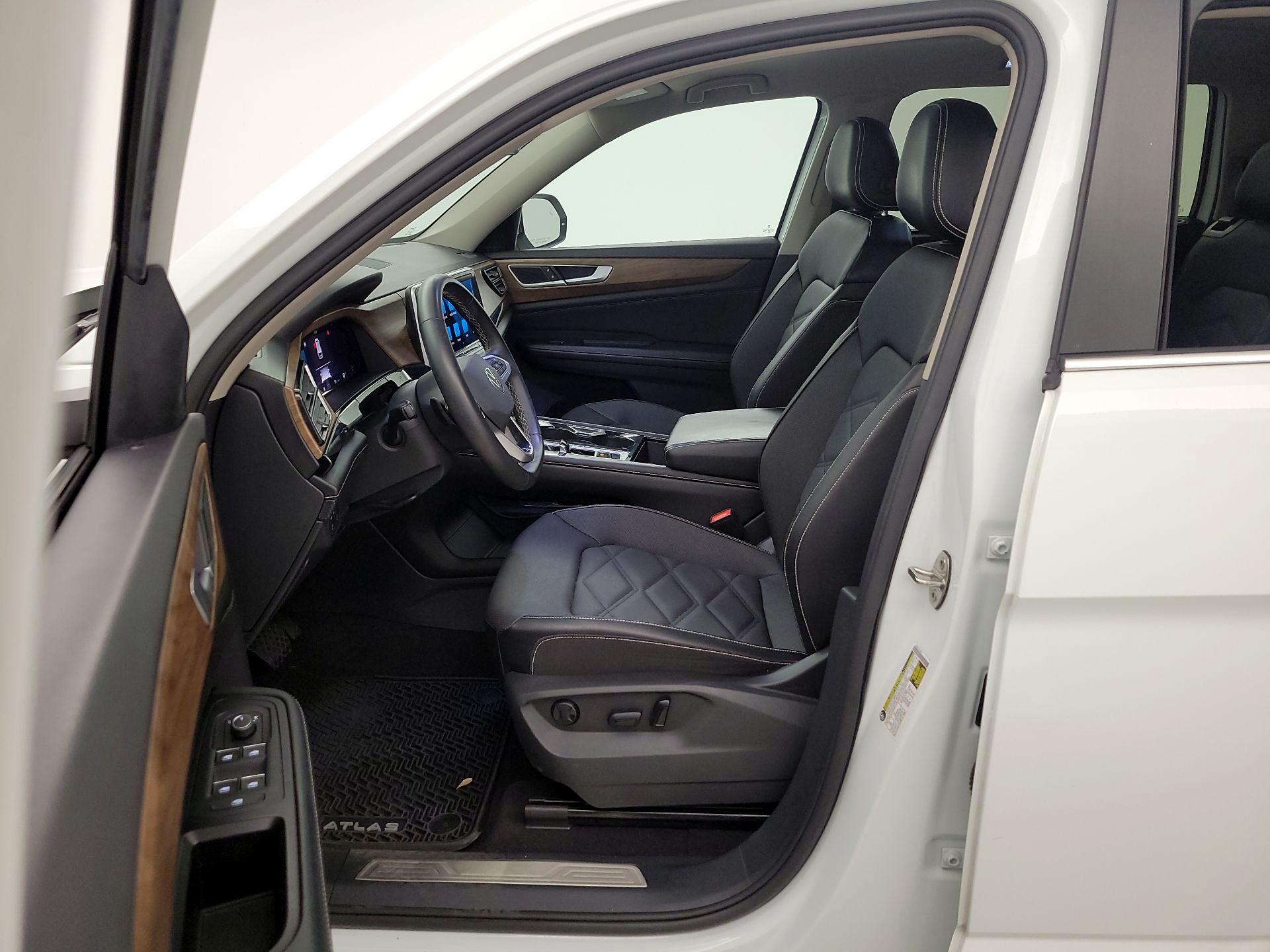 Thumbnail: 2024 Volkswagen Atlas - 11