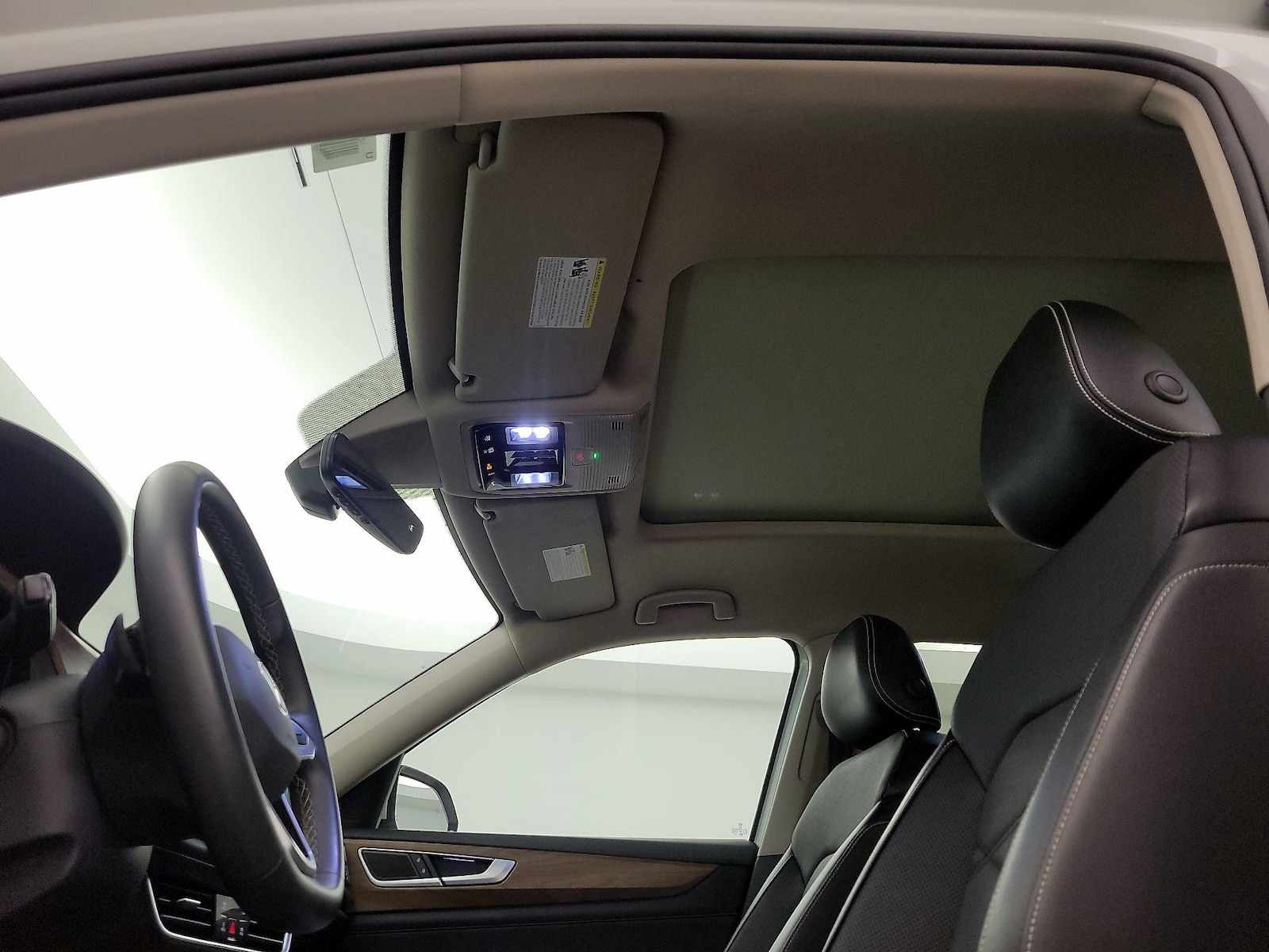 2024 Volkswagen Atlas SE w/Tech - Photo 26