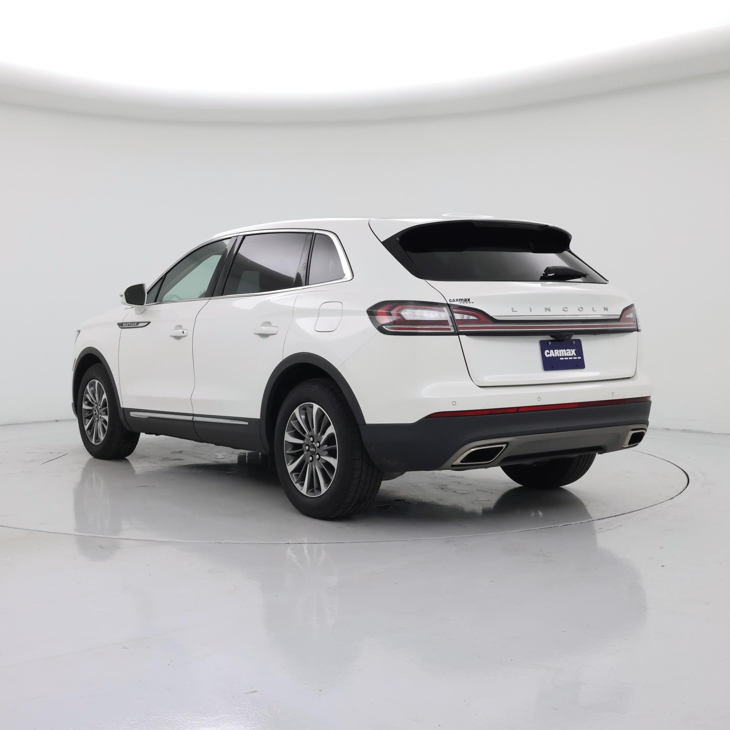 Thumbnail: 2022 Lincoln Nautilus - 2