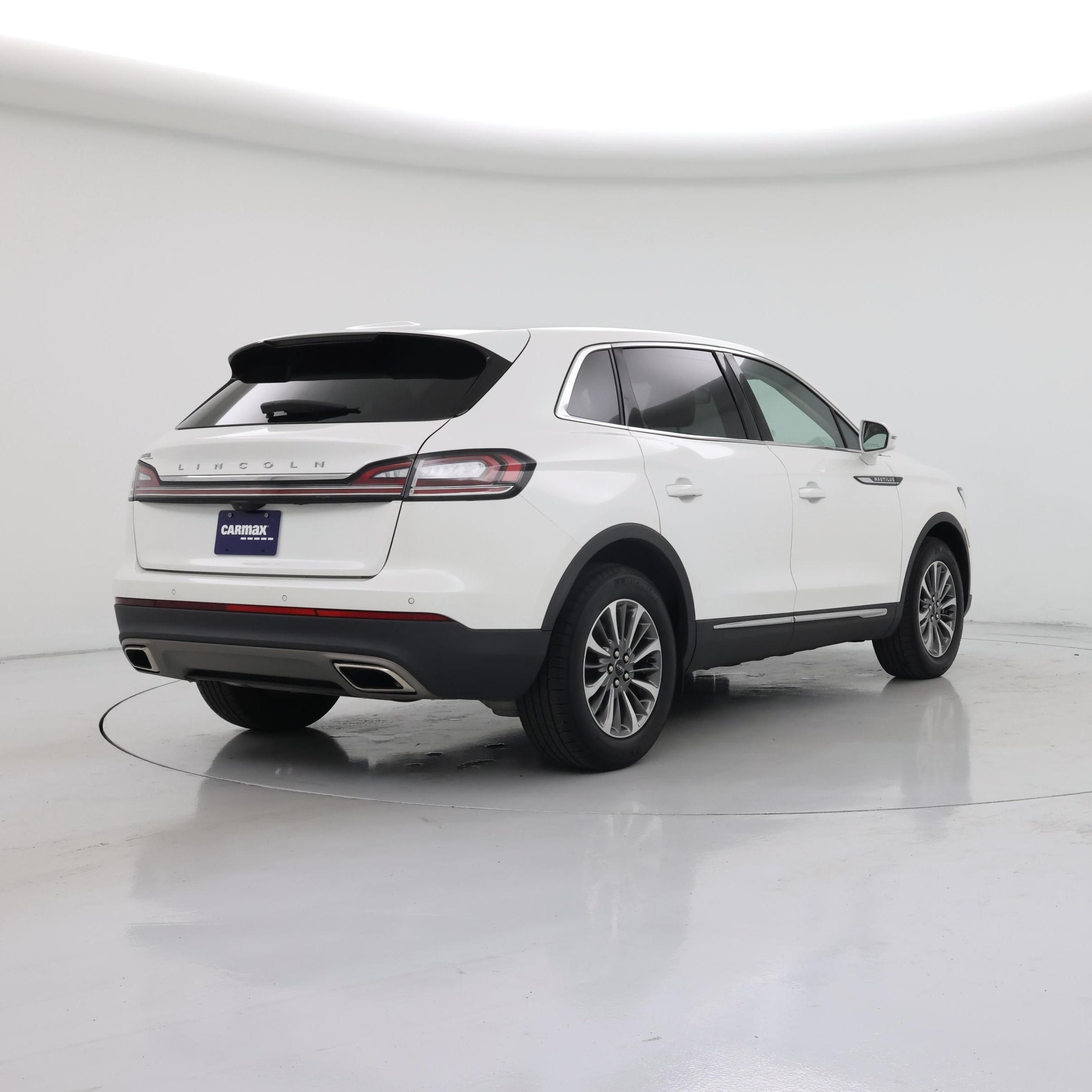 Thumbnail: 2022 Lincoln Nautilus - 8