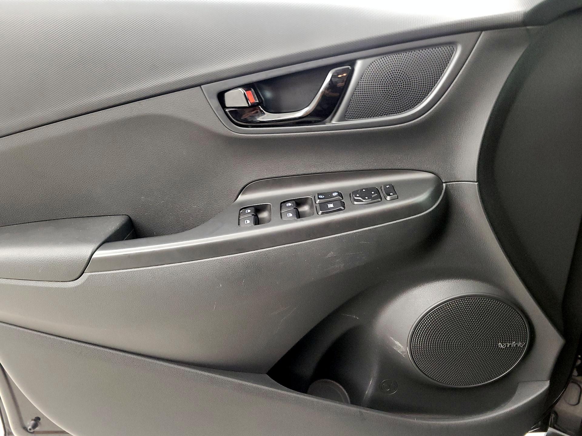 Thumbnail: 2021 Hyundai Kona - 12