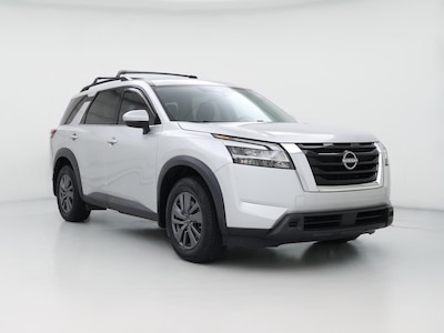 2022 Nissan Pathfinder SV
