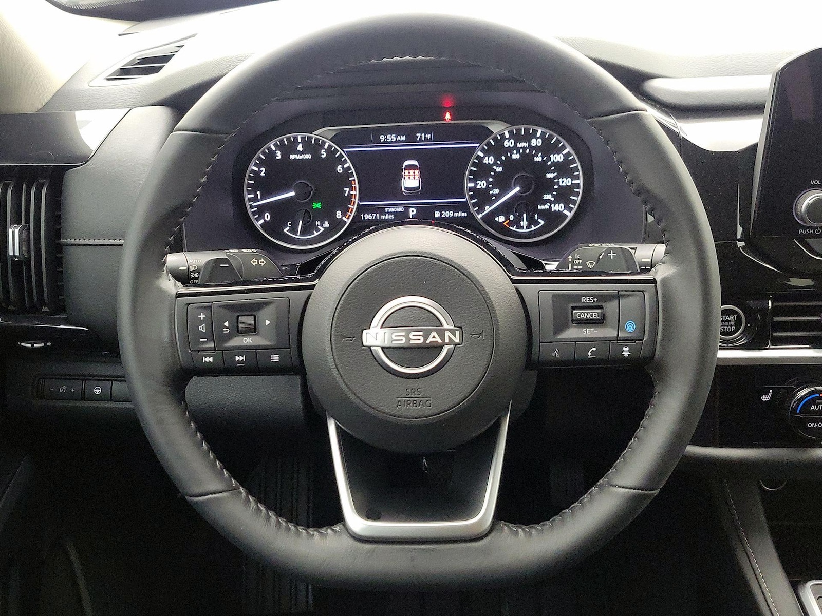 2022 Nissan Pathfinder 11