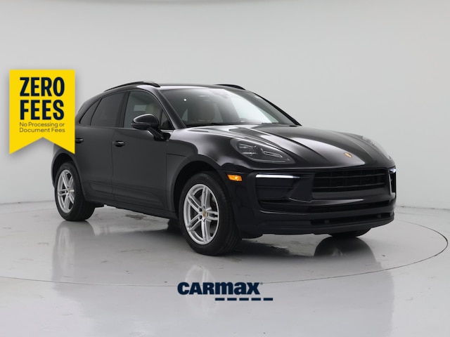 Black 2022 Porsche Macan AWD SUV / Crossover All-Wheel Drive Automatic