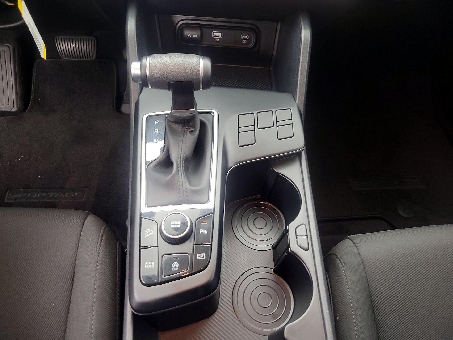 Thumbnail: 2025 Kia Sportage - 17