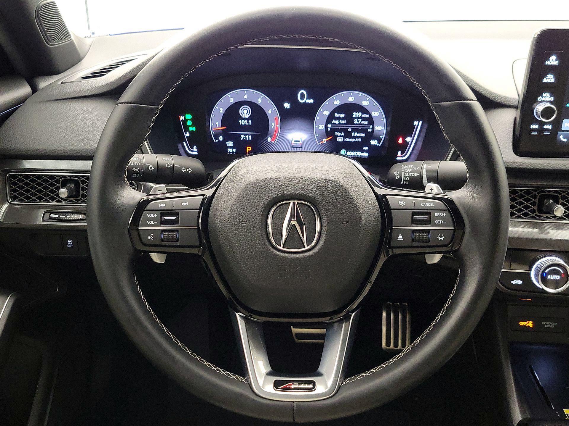 Thumbnail: 2025 Acura Integra - 10