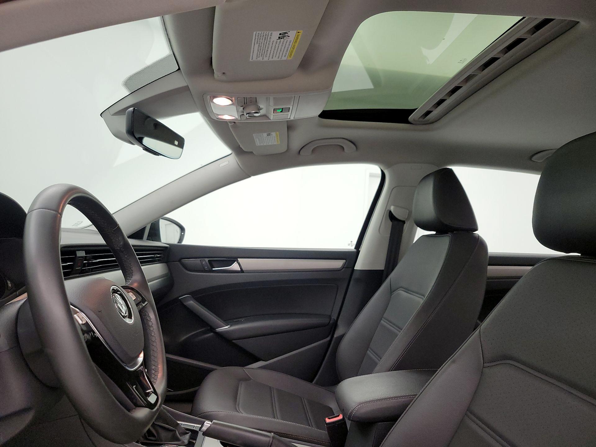 Thumbnail: 2022 Volkswagen Passat - 19