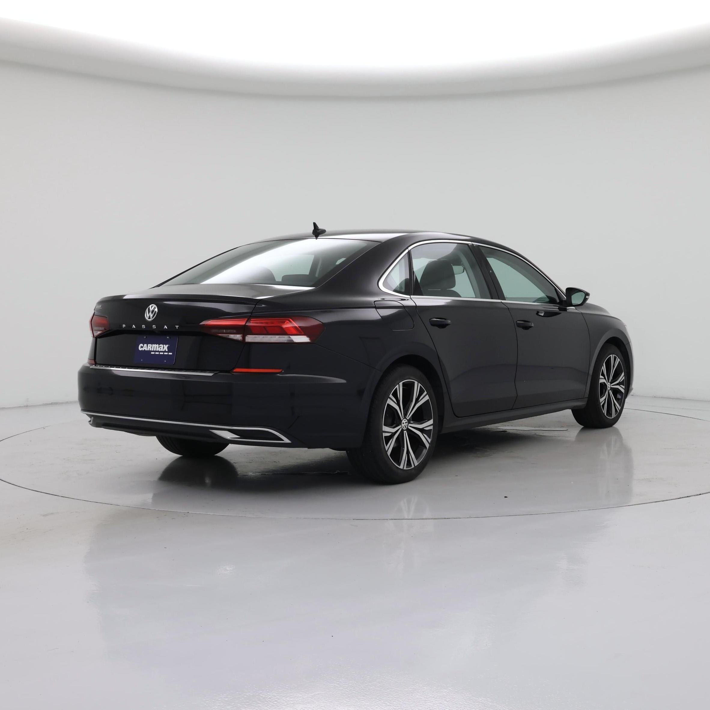 Thumbnail: 2022 Volkswagen Passat - 8