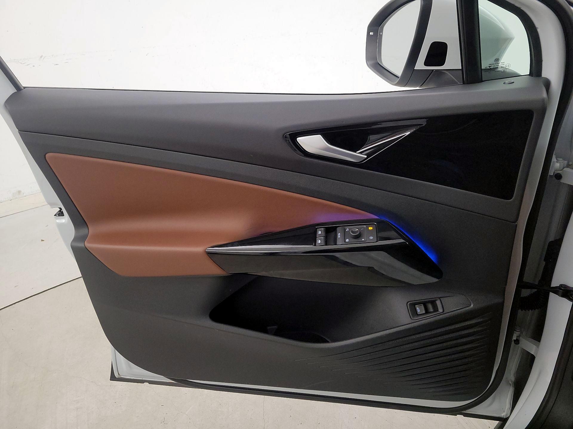Thumbnail: 2022 Volkswagen ID.4 - 12