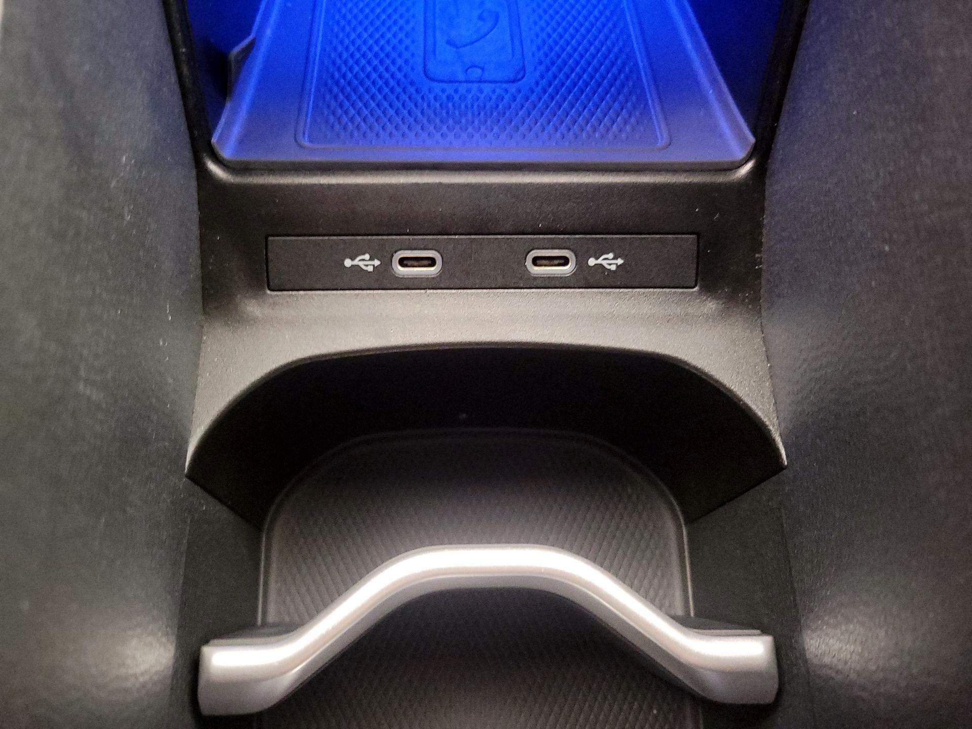 Thumbnail: 2022 Volkswagen ID.4 - 18