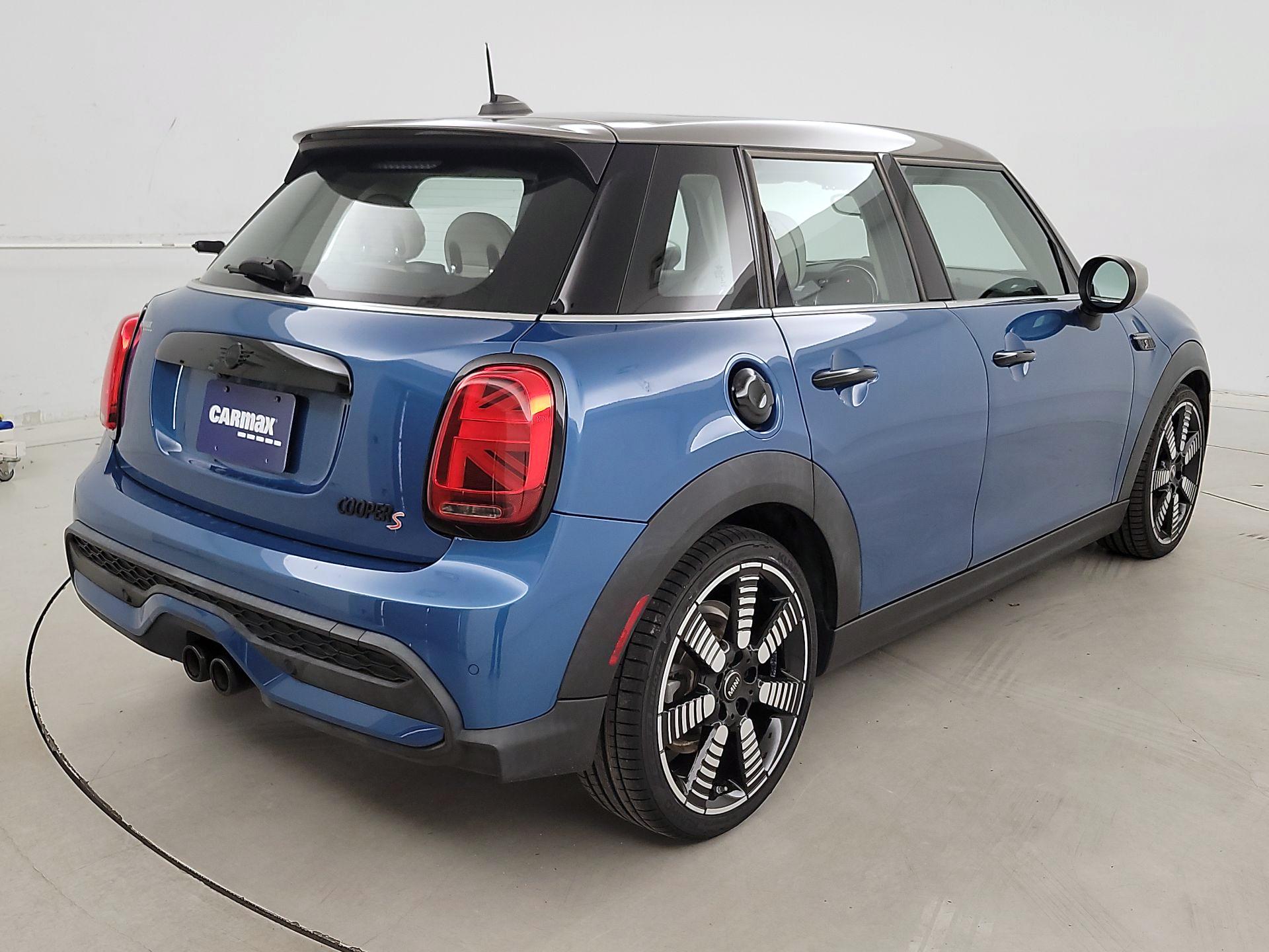Thumbnail: 2022 MINI Cooper Hardtop - 5