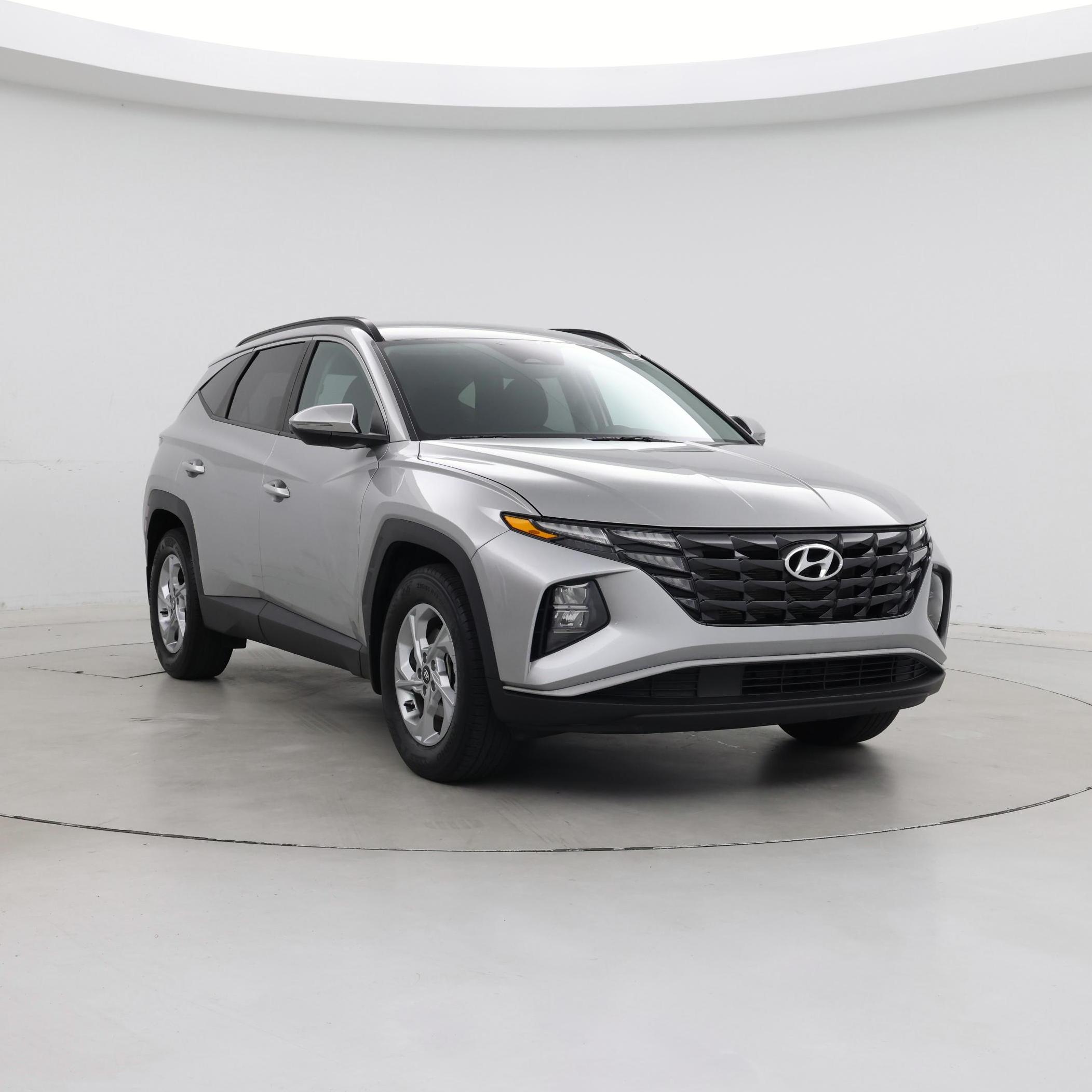 Silver 2023 Hyundai Tucson SEL FWD SUV / Crossover Front-Wheel Drive Automatic