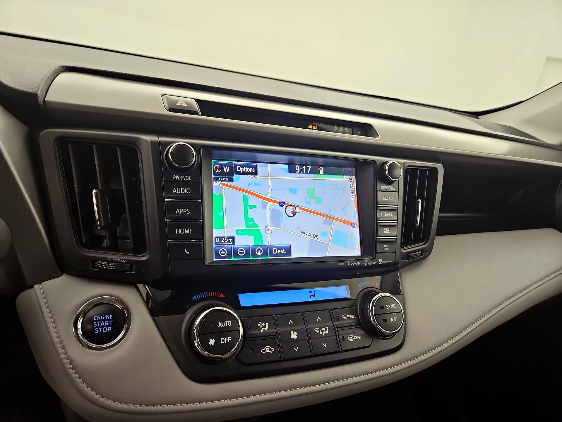 Thumbnail: 2018 Toyota RAV4 - 12