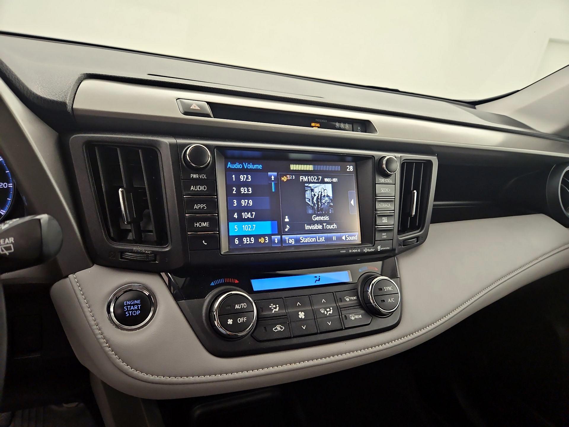 Thumbnail: 2018 Toyota RAV4 - 14