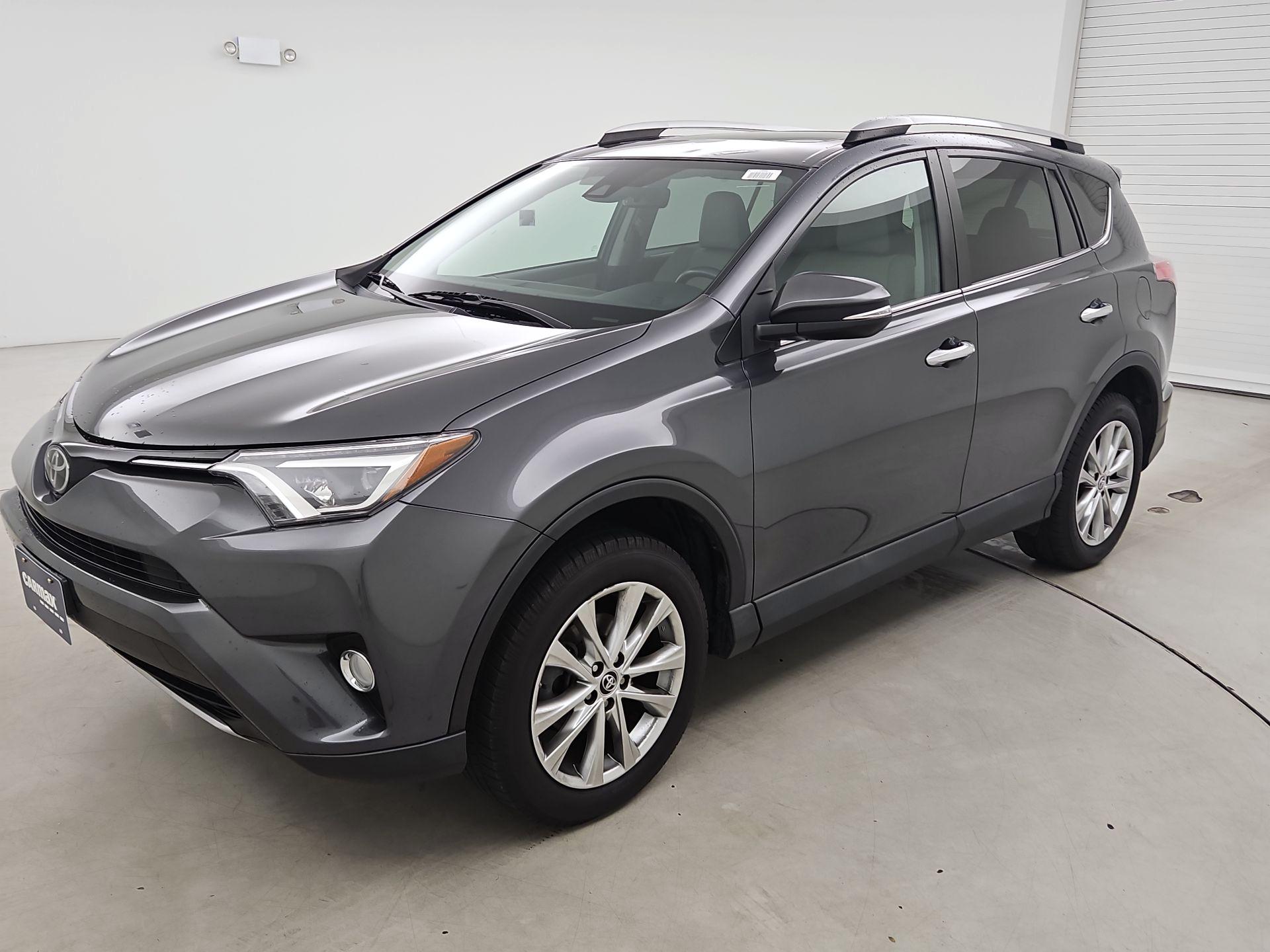 Thumbnail: 2018 Toyota RAV4 - 3