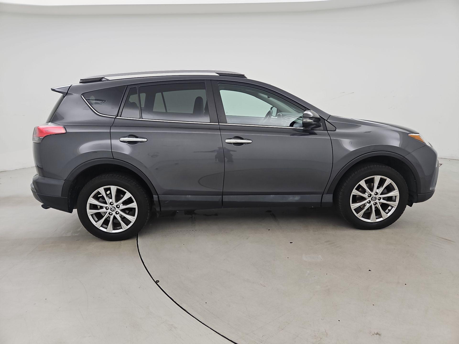 Thumbnail: 2018 Toyota RAV4 - 4