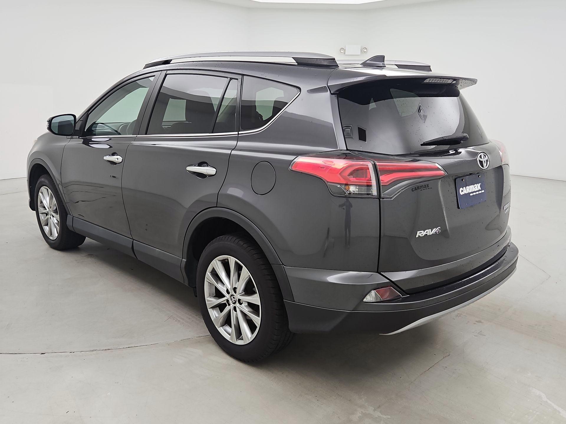 Thumbnail: 2018 Toyota RAV4 - 7