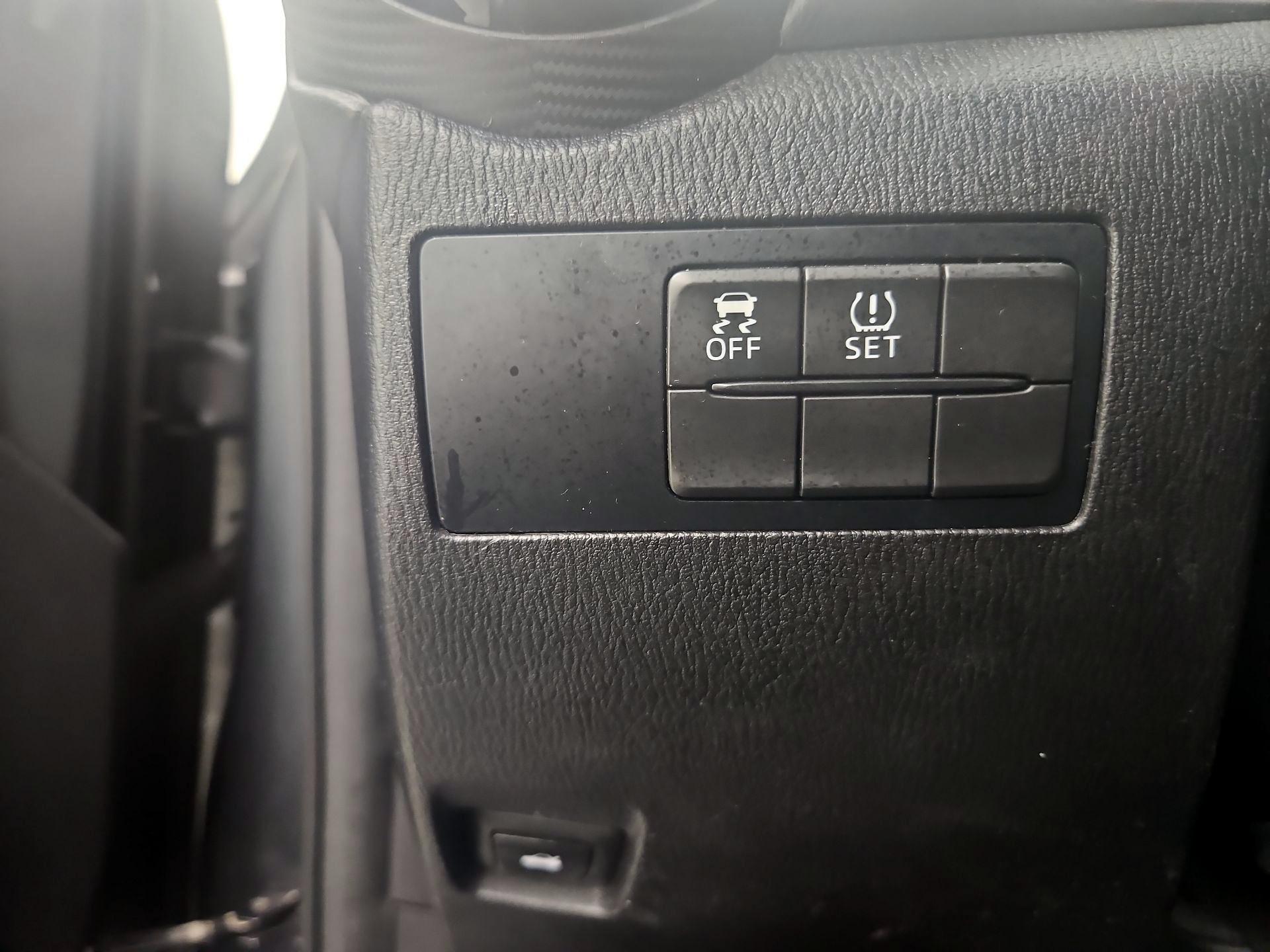 Thumbnail: 2016 Scion iA - 13