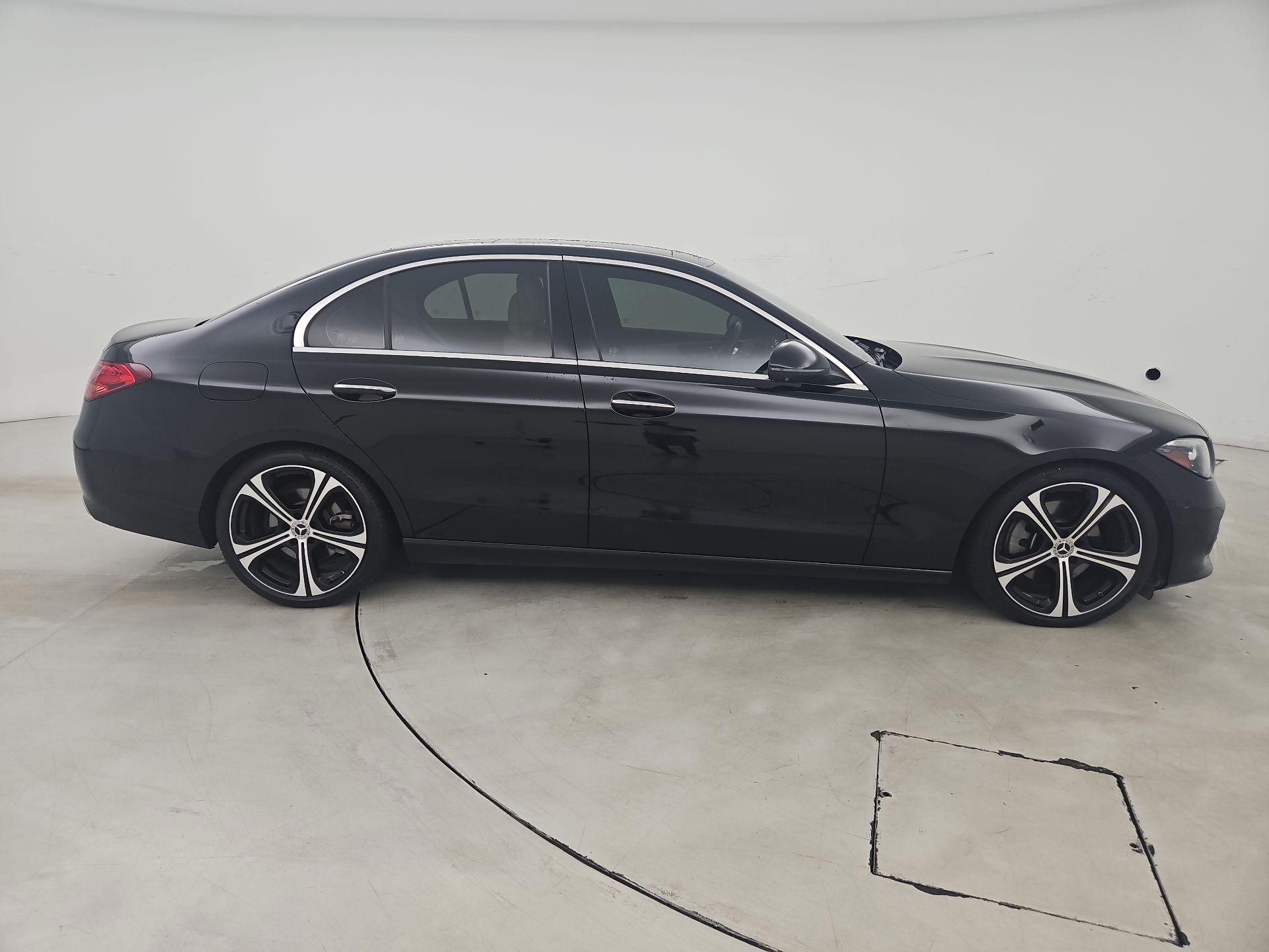 Thumbnail: 2022 Mercedes-Benz C-Class - 4