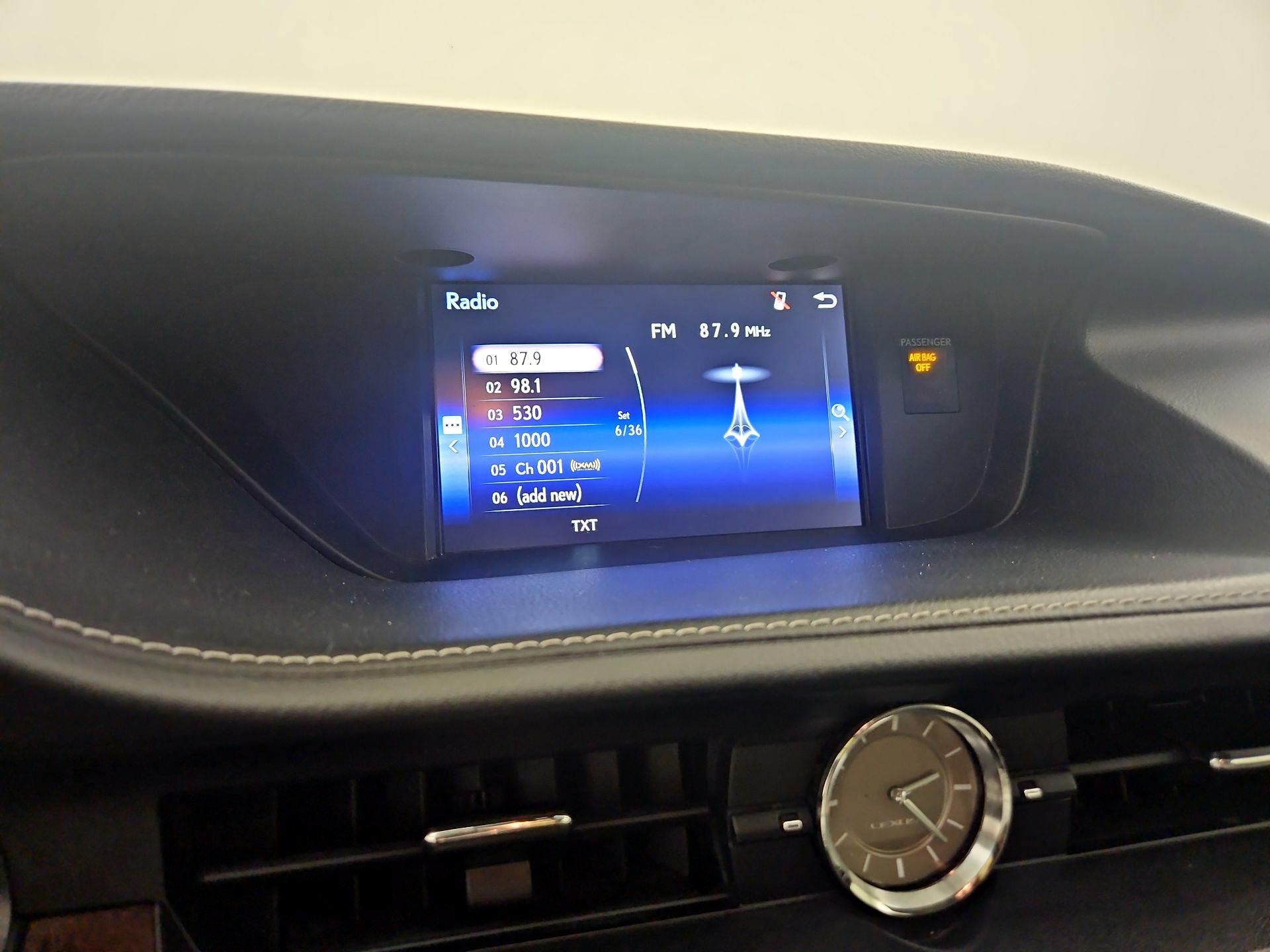 Thumbnail: 2015 Lexus ES - 13