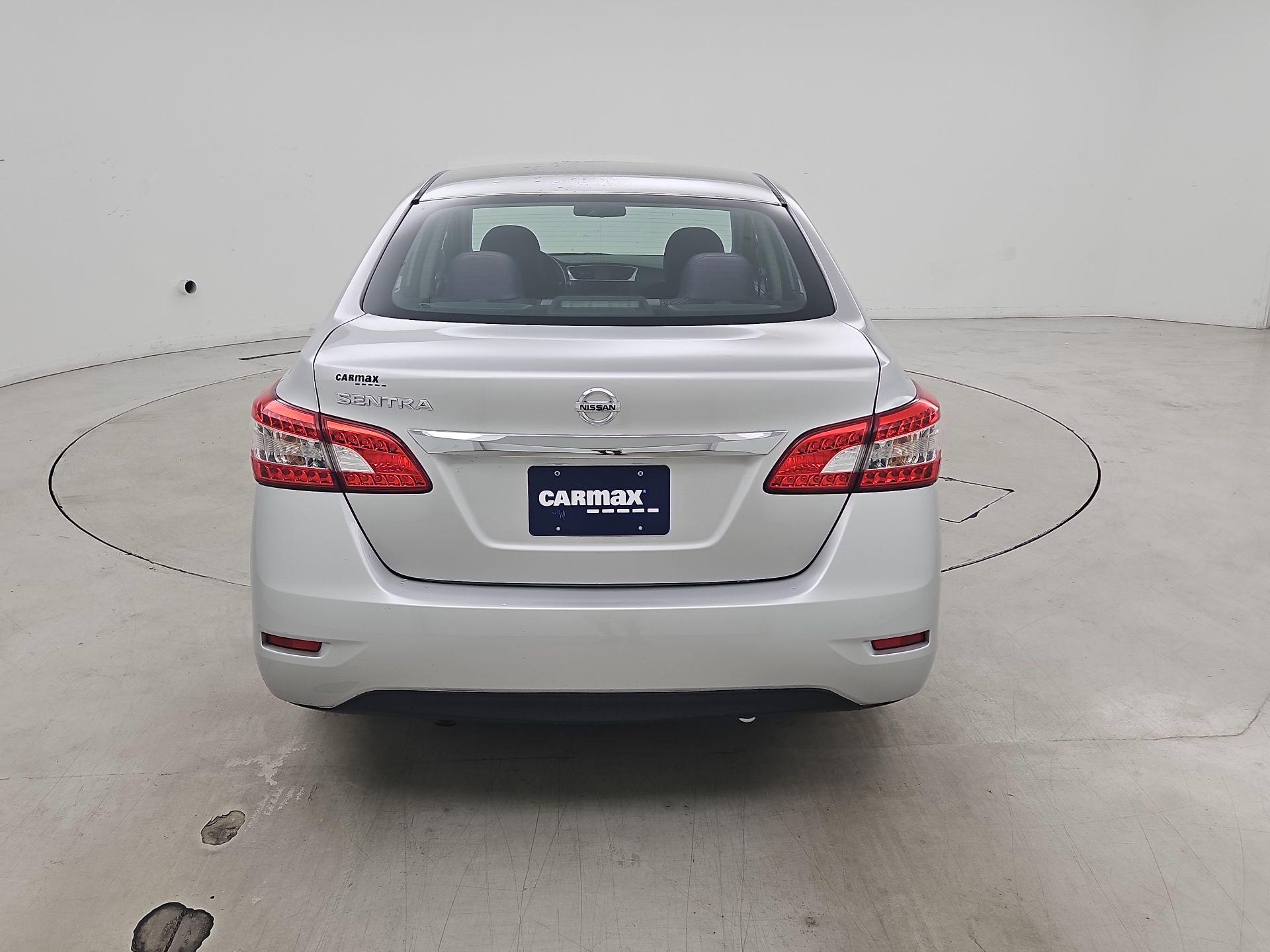 Thumbnail: 2015 Nissan Sentra - 6