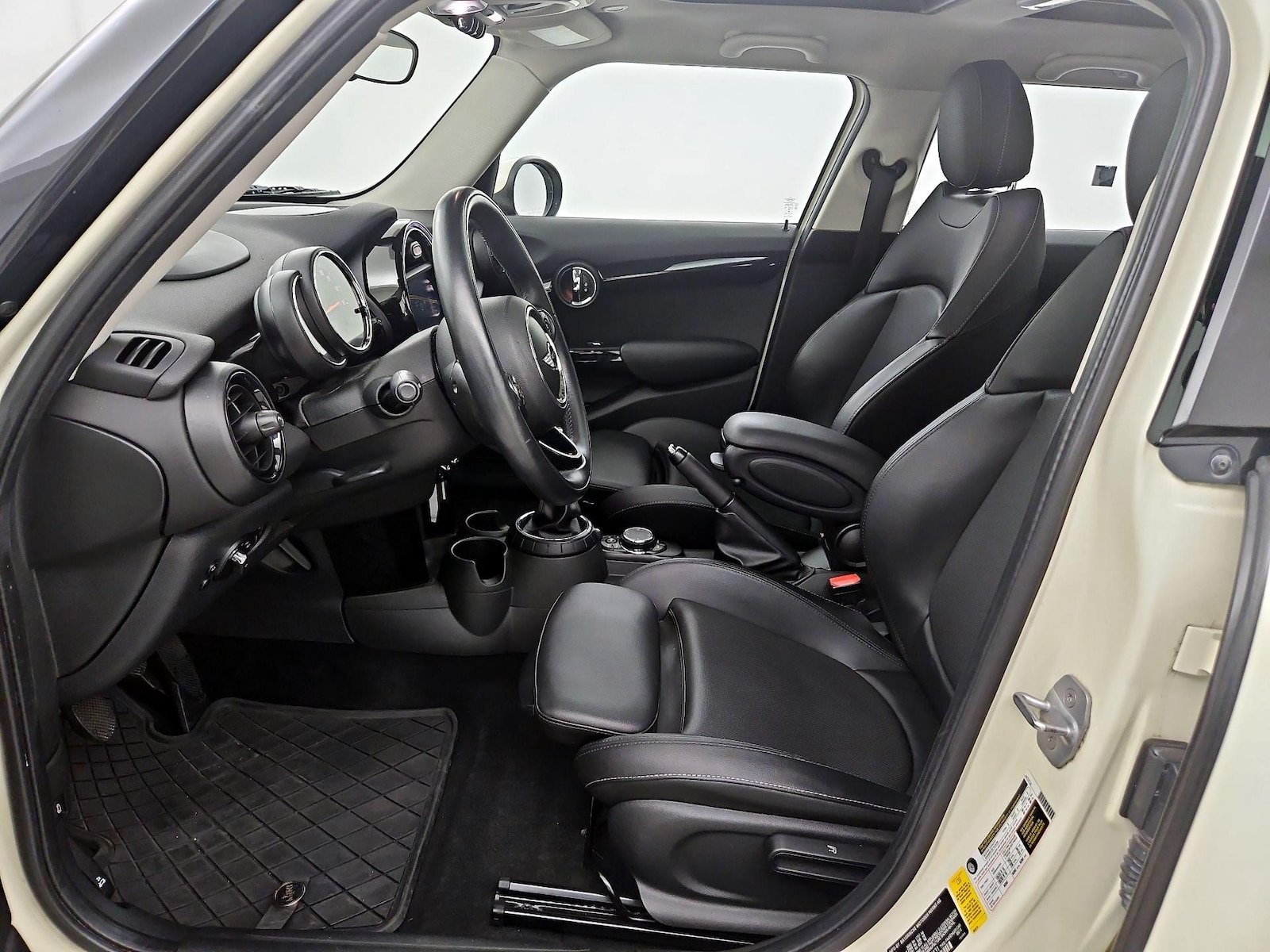 2016 MINI Cooper S - Photo 10