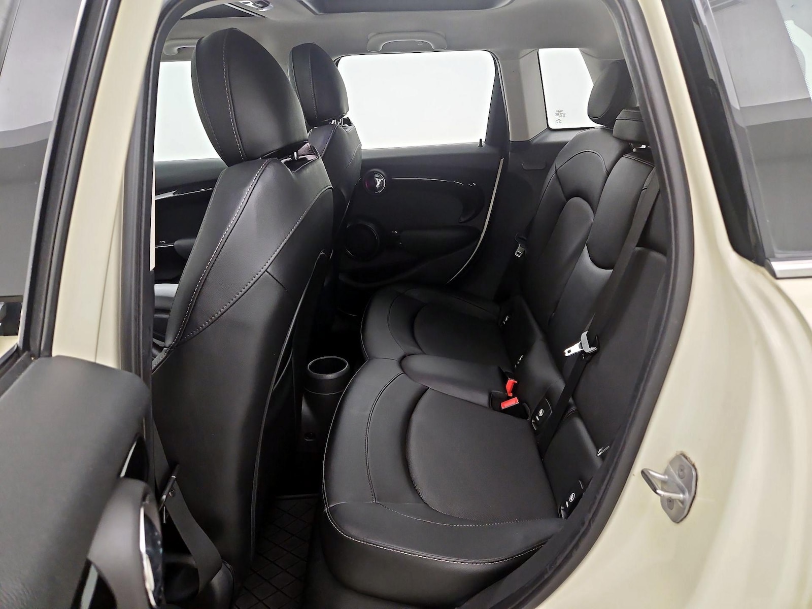 2016 MINI Cooper S - Photo 20