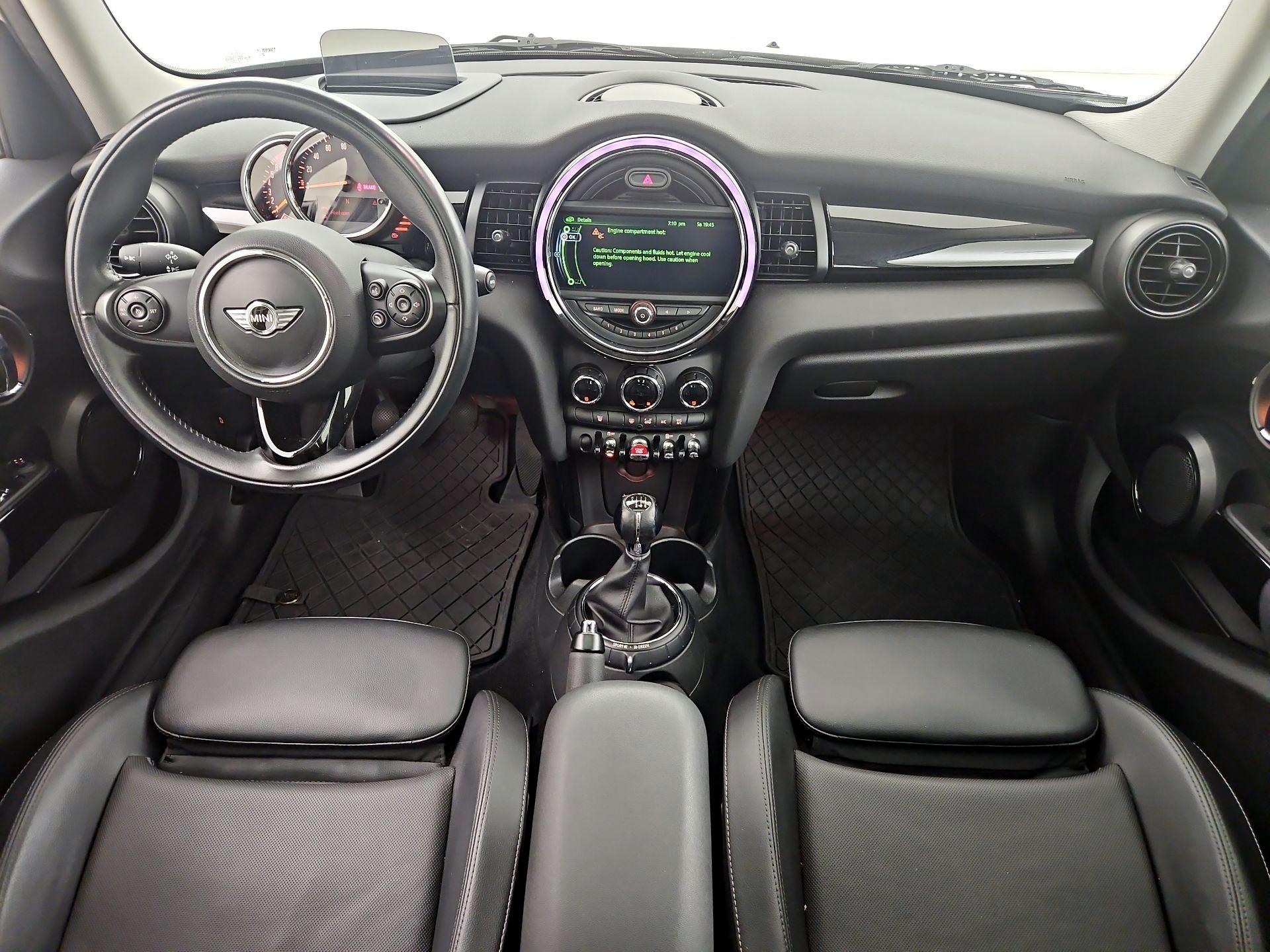 Thumbnail: 2016 MINI Cooper Hardtop - 8