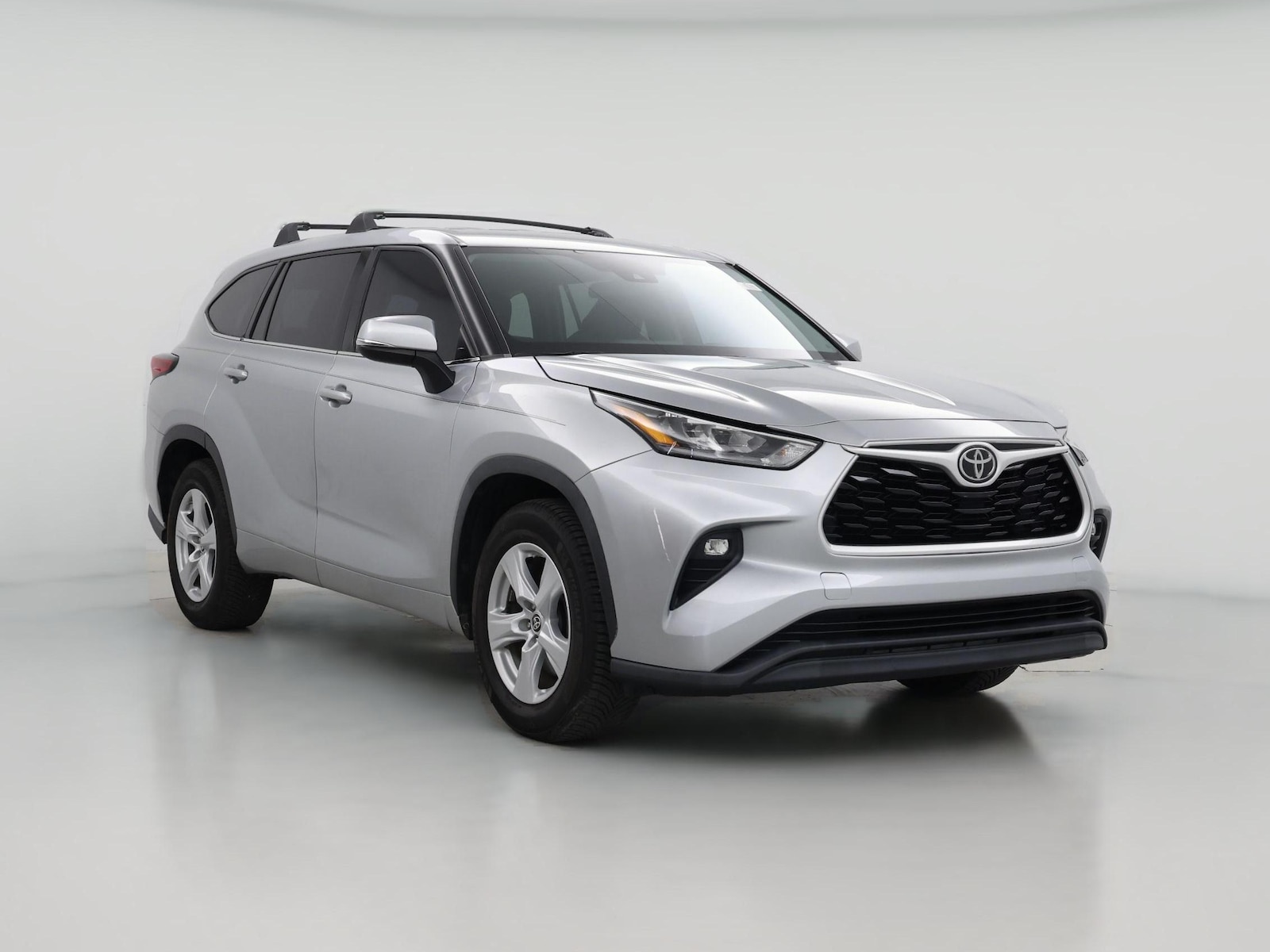 2020 Toyota Highlander LE - Photo 1