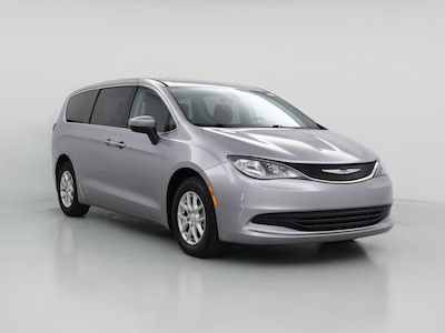 2020 Chrysler Voyager LX