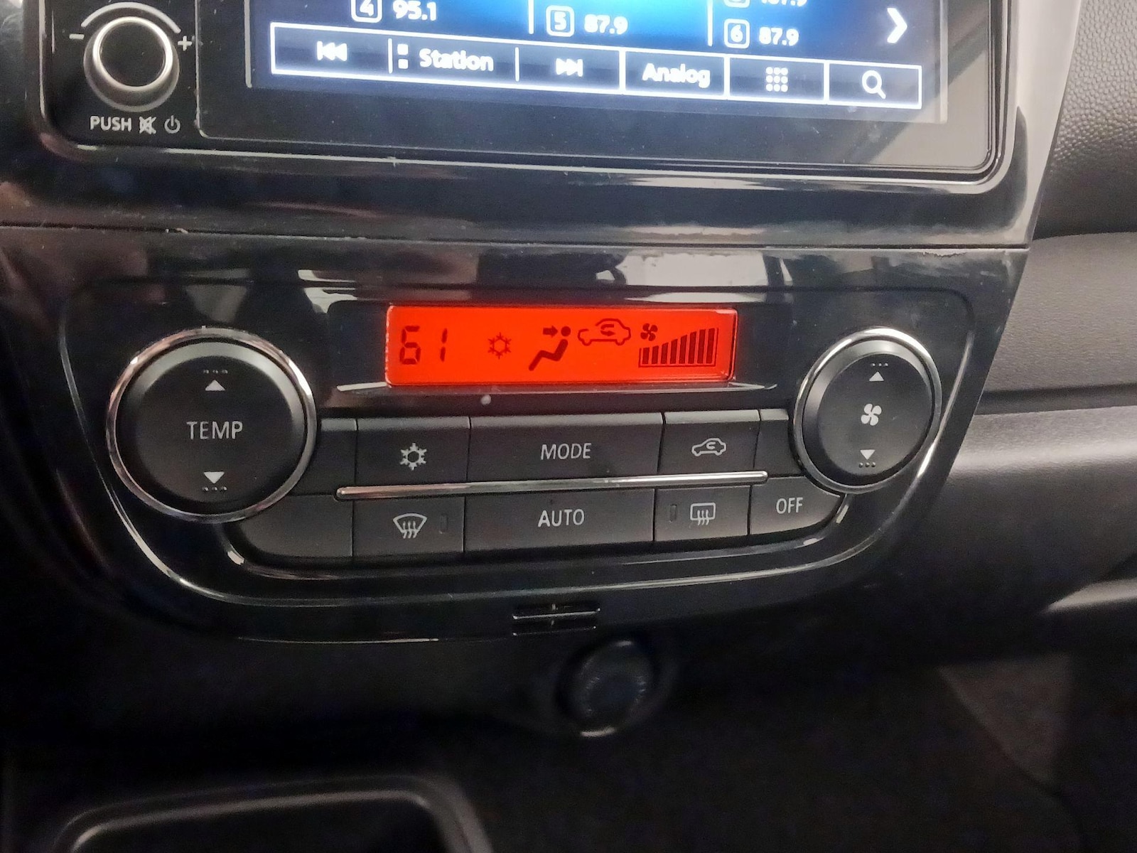 2023 Mitsubishi Mirage G4 ES - Photo 17
