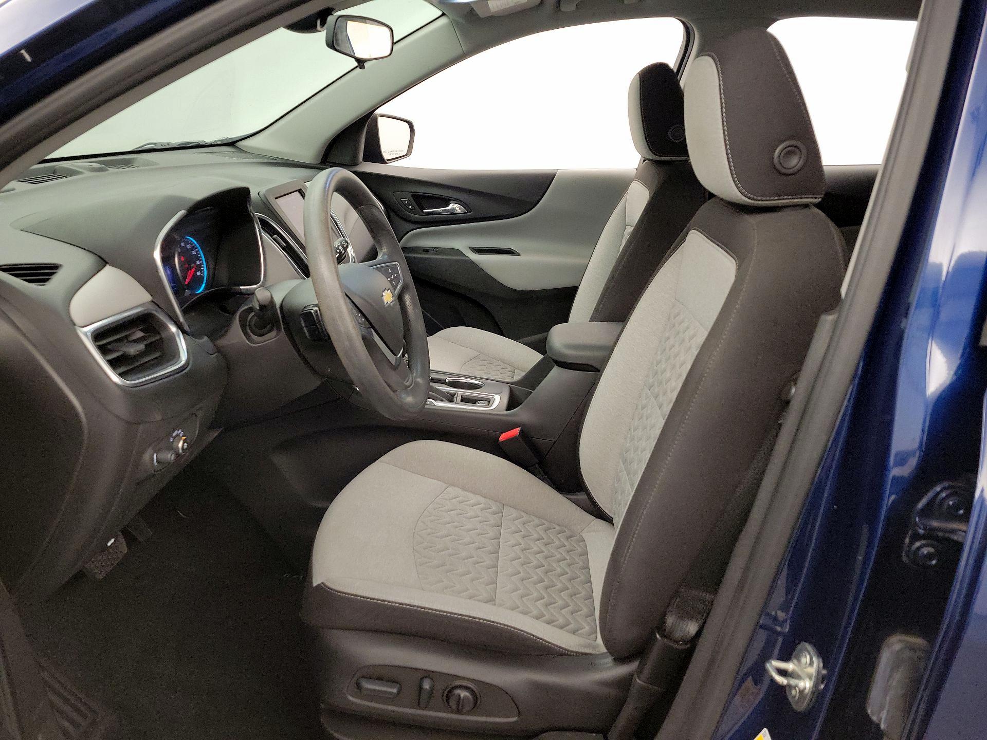 Thumbnail: 2022 Chevrolet Equinox - 11