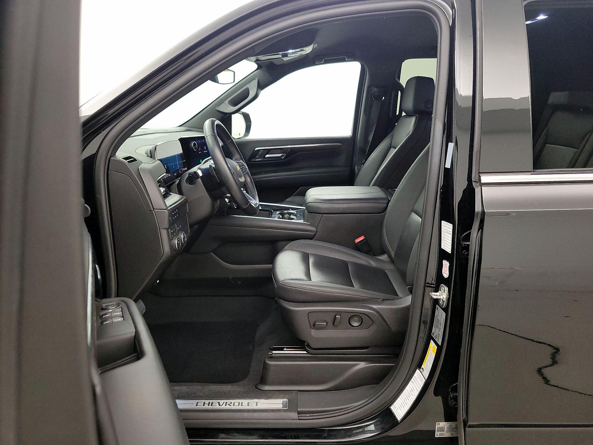 Thumbnail: 2025 Chevrolet Tahoe - 11