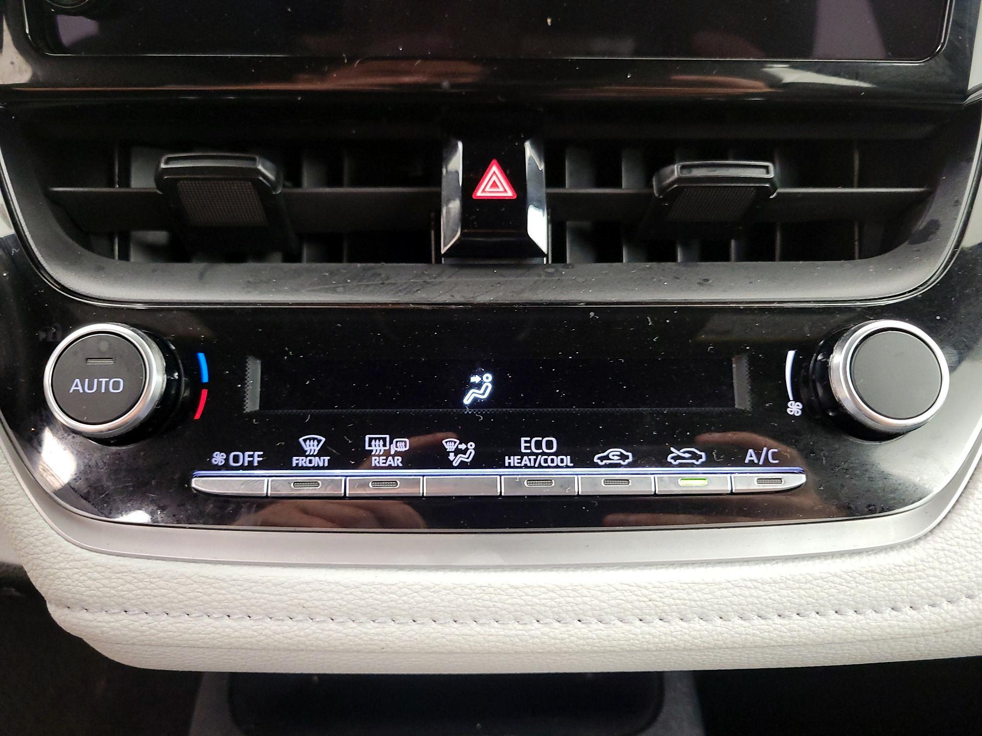 Thumbnail: 2024 Toyota Corolla - 16