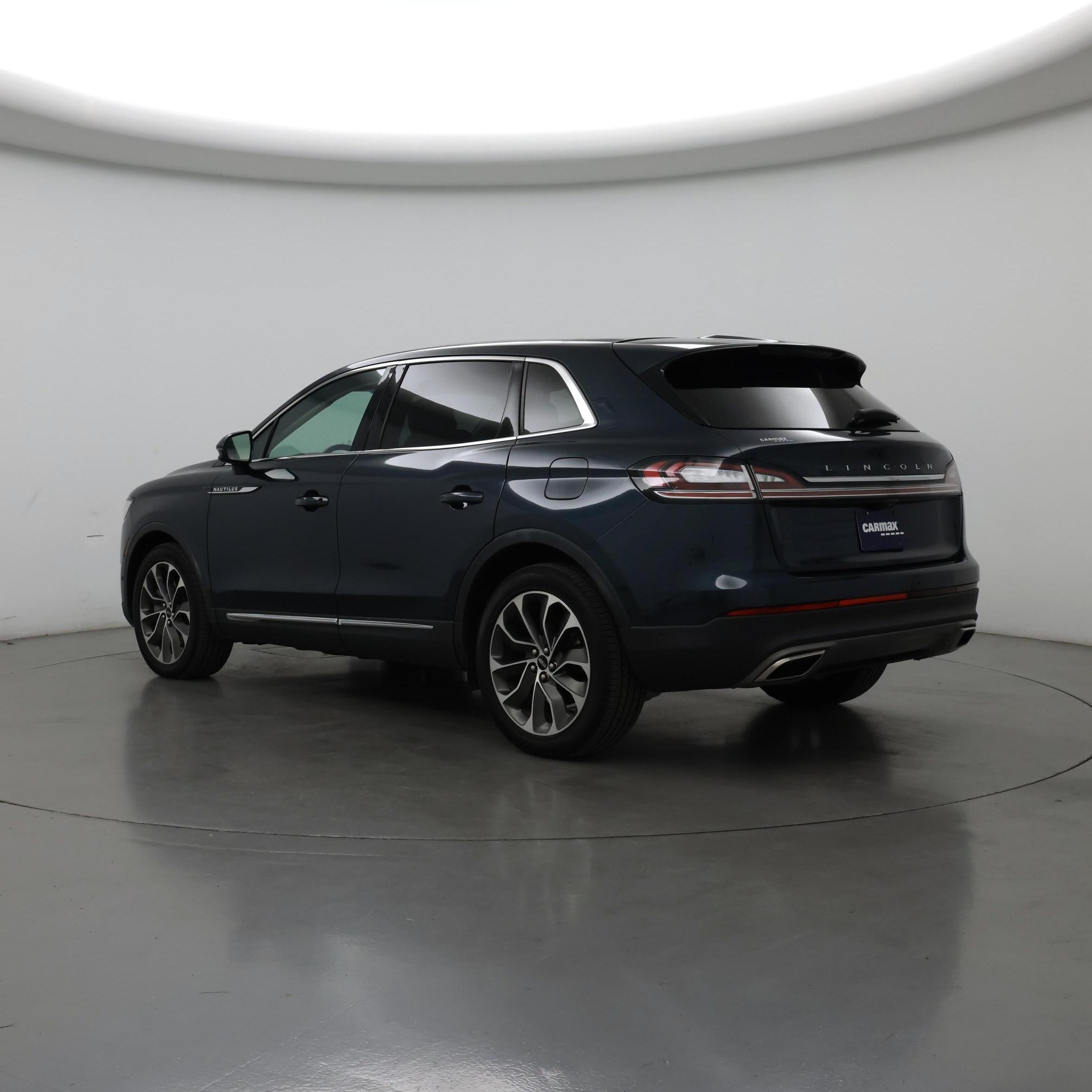 Thumbnail: 2023 Lincoln Nautilus - 2