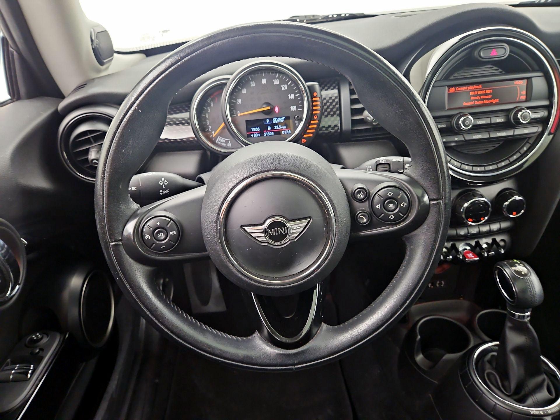 Thumbnail: 2015 MINI Cooper Hardtop - 10