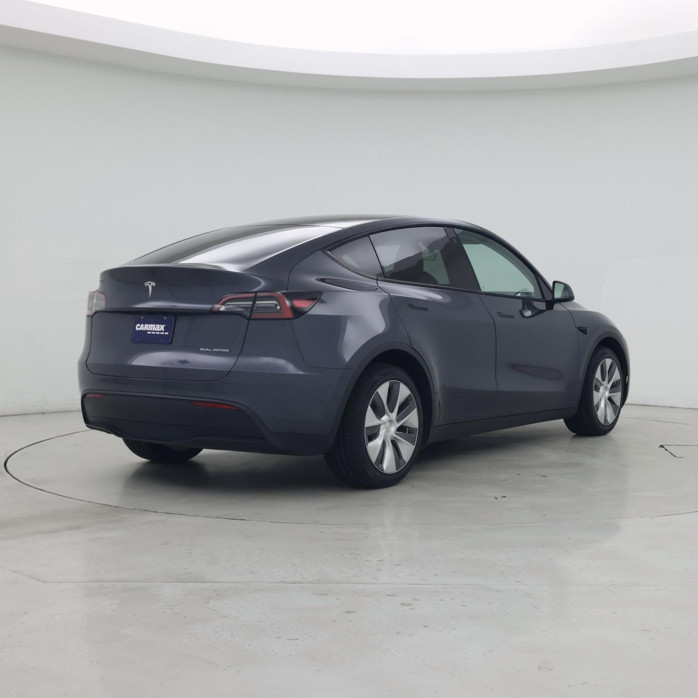 Thumbnail: 2023 Tesla Model Y - 8
