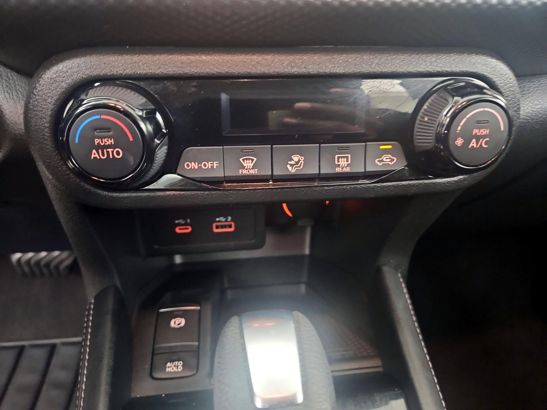 Thumbnail: 2021 Nissan Kicks - 14