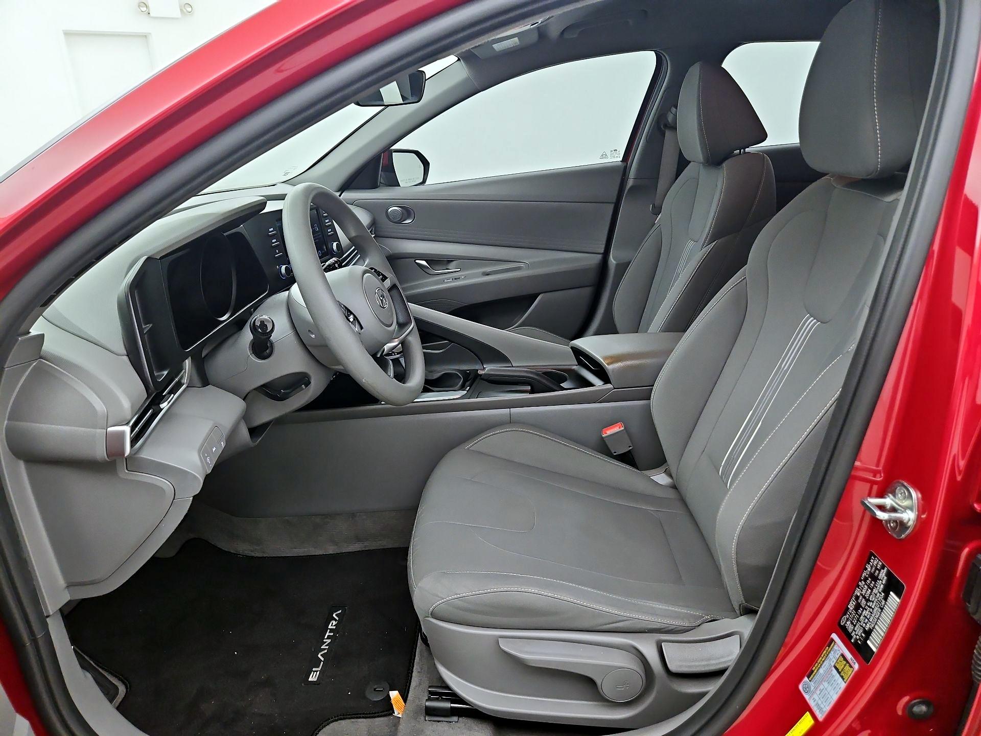 Thumbnail: 2022 Hyundai Elantra - 9
