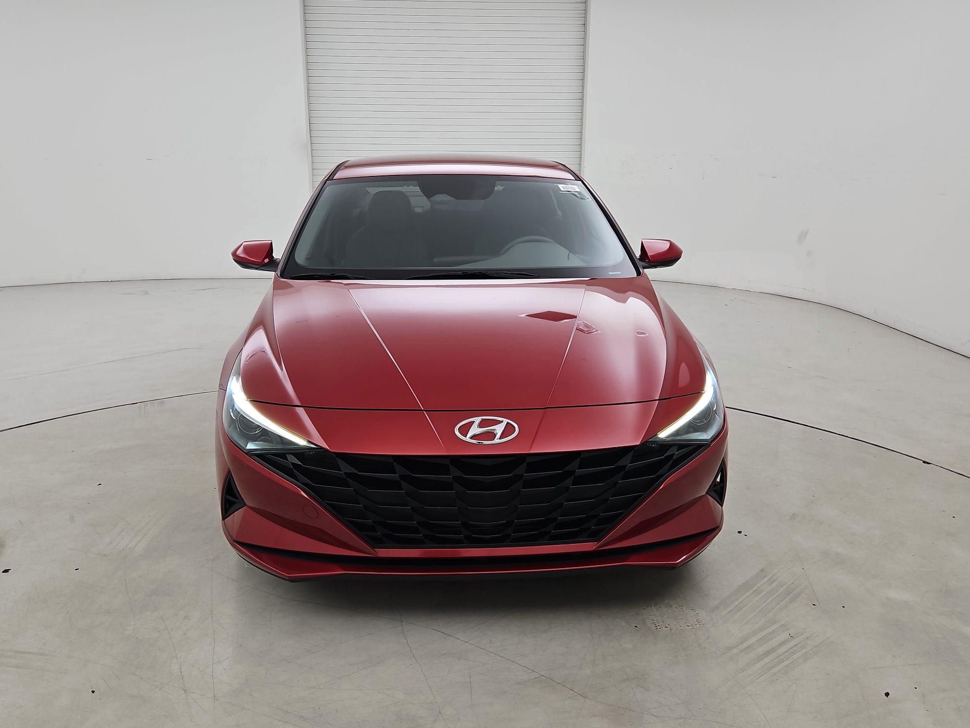 Thumbnail: 2022 Hyundai Elantra - 2
