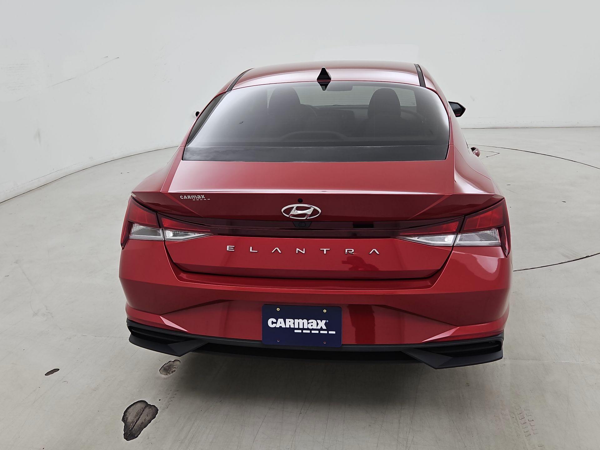 Thumbnail: 2022 Hyundai Elantra - 6