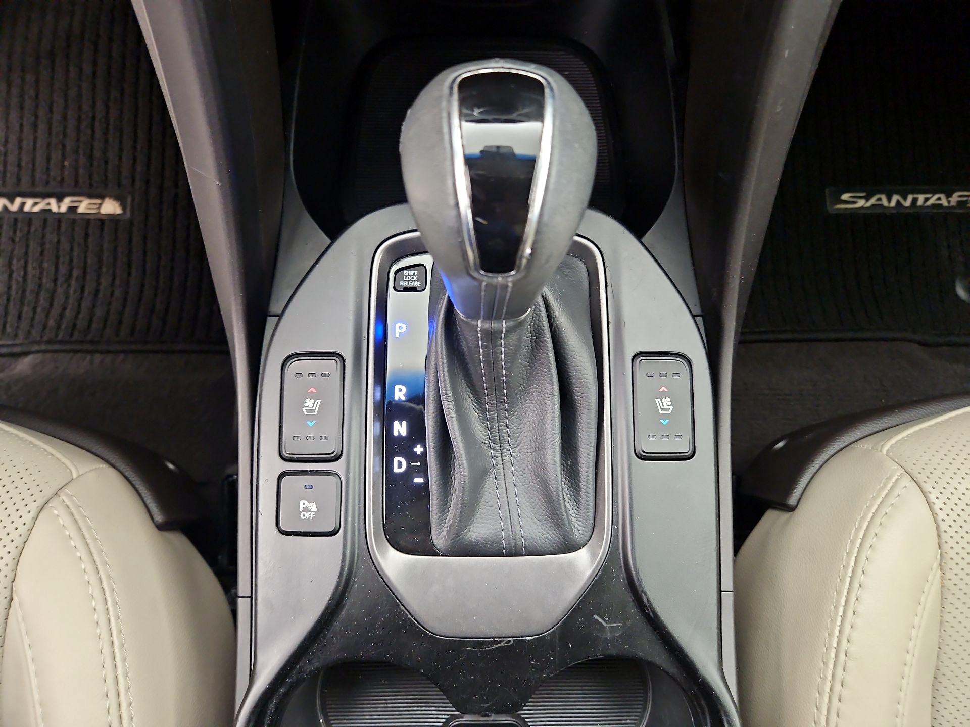 Thumbnail: 2015 Hyundai Santa Fe - 18