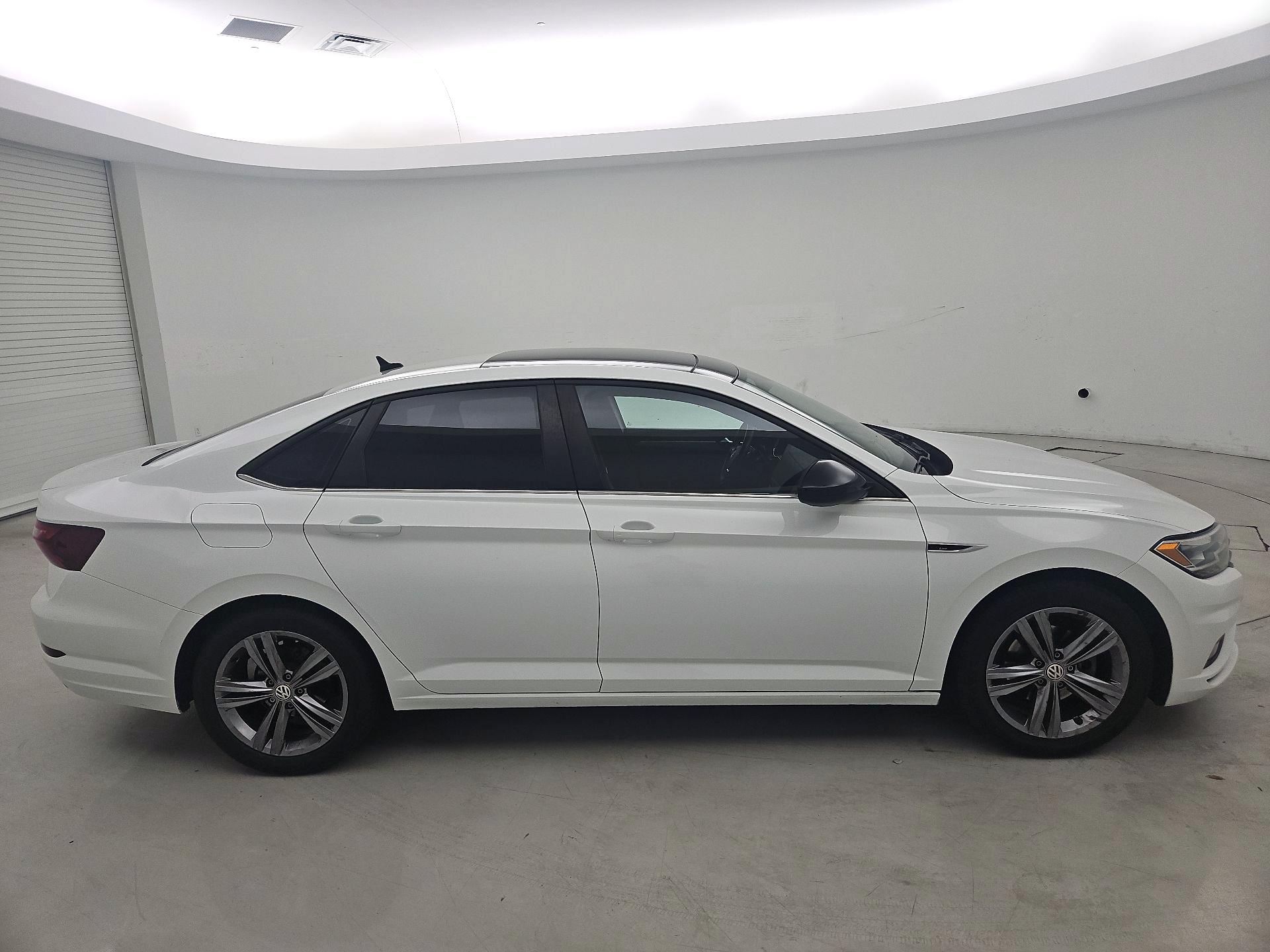 Thumbnail: 2020 Volkswagen Jetta - 4