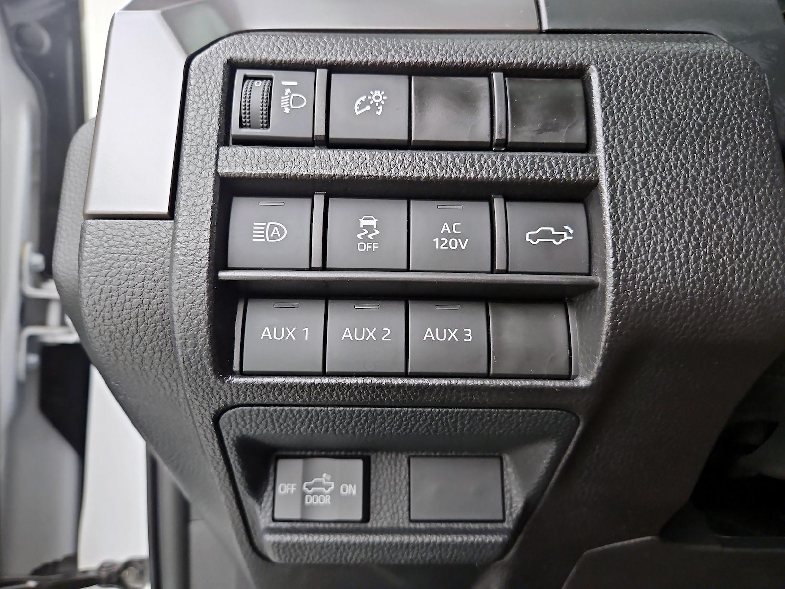 2024 Toyota Tacoma TRD Off Road - Photo 12
