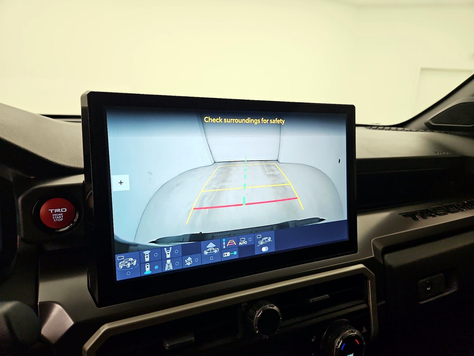2024 Toyota Tacoma TRD Off Road - Photo 13