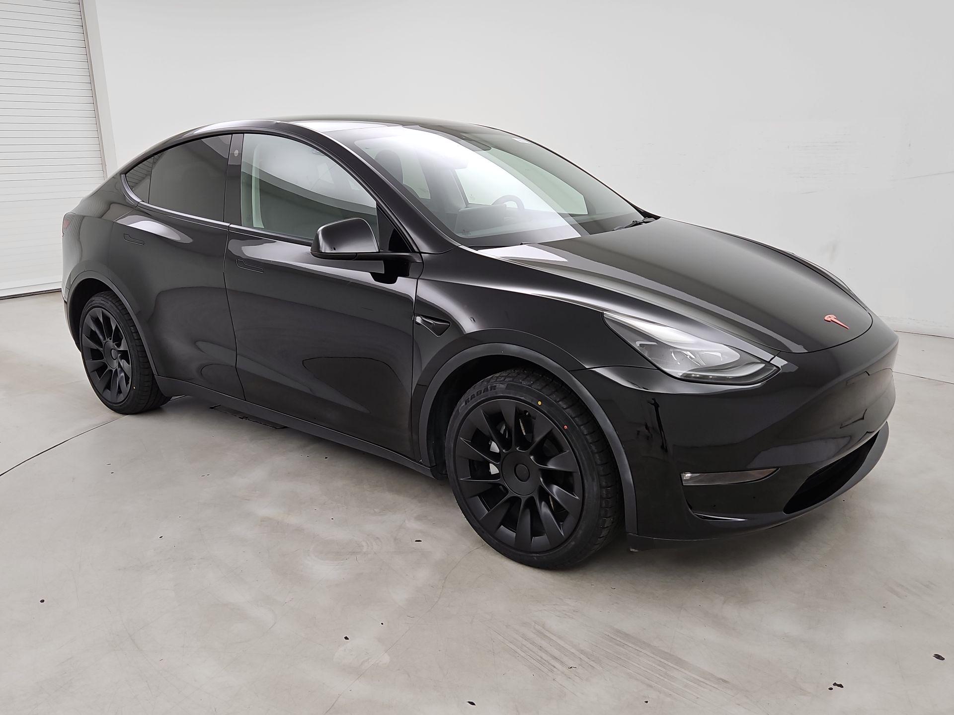 Thumbnail: 2023 Tesla Model Y - 1