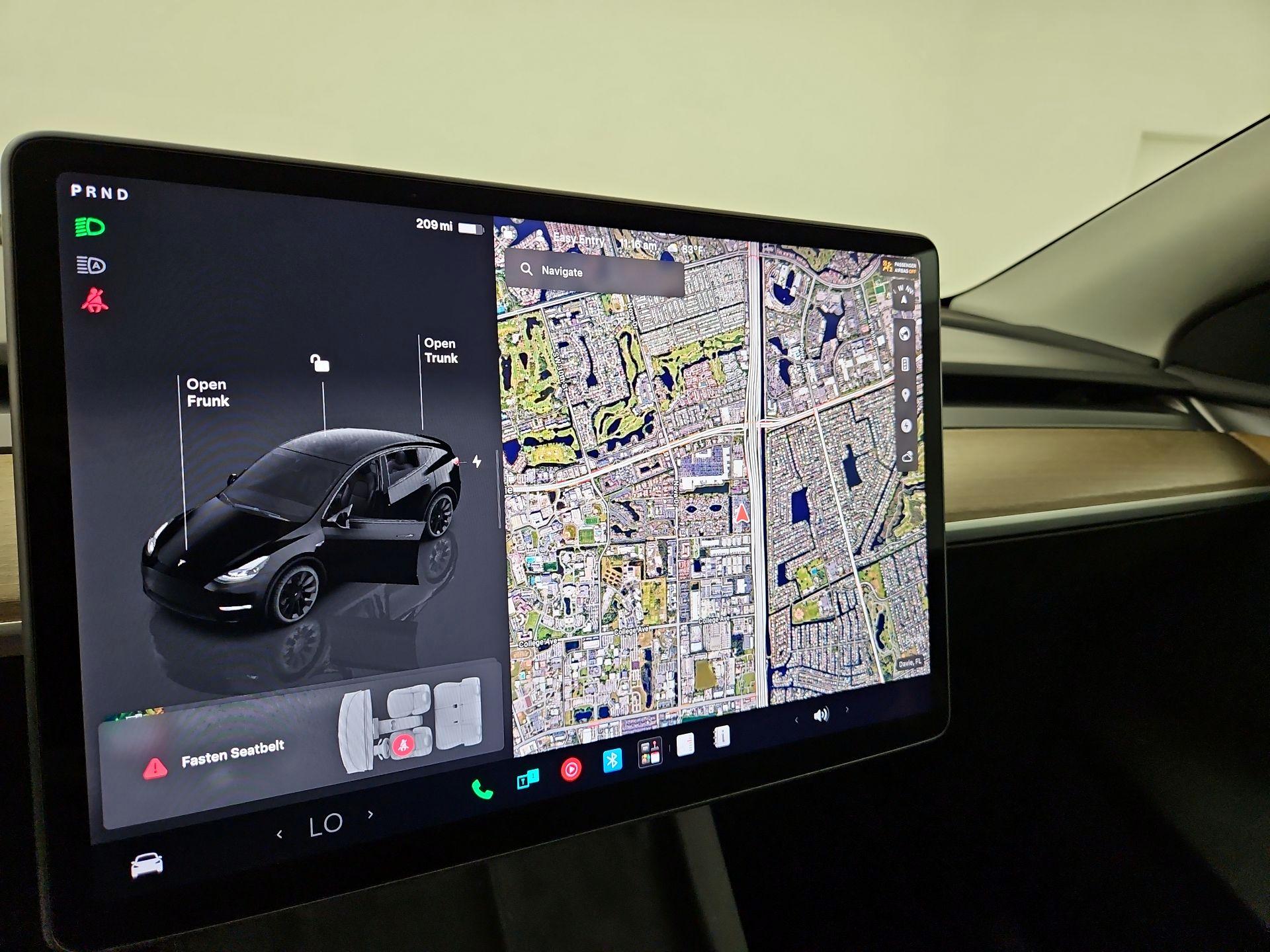 Thumbnail: 2023 Tesla Model Y - 12